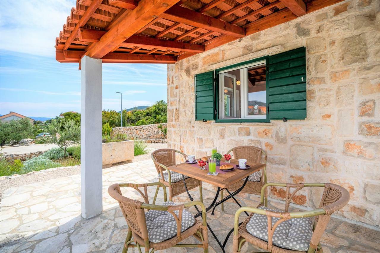 Vineyard House & Olive Grove House Βίλα Račišće Εξωτερικό φωτογραφία