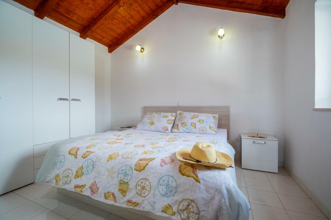 Vineyard House & Olive Grove House Βίλα Račišće Εξωτερικό φωτογραφία
